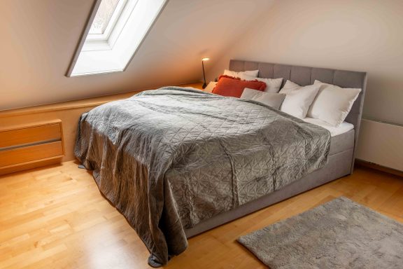 Schlafzimmer OG Zimmer 2